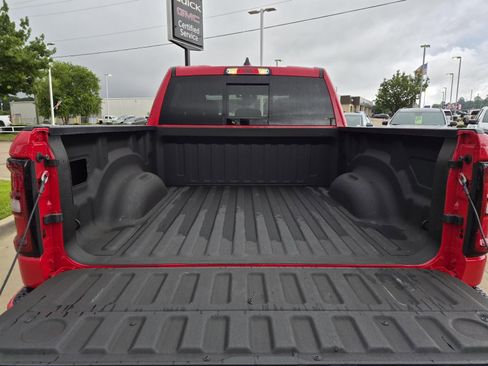 Used 2025 RAM 1500 Big Horn AWD/4WD image 10