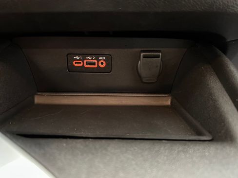 Used 2025 Nissan Altima 2.5 SV FWD image 49