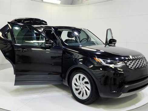Used 2024 Land Rover Discovery S AWD/4WD image 29
