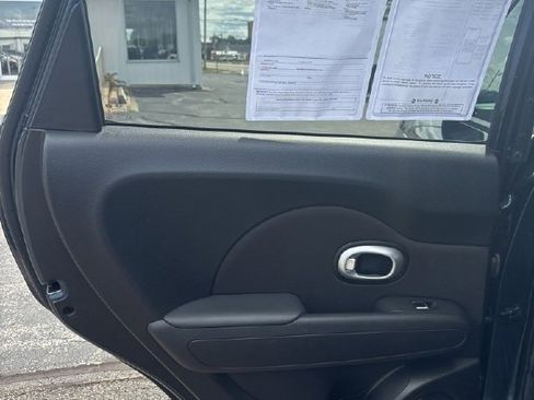 Used 2019 Kia Soul + image 15
