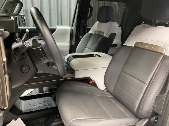 Used 2025 GMC Hummer EV 3X w/ LPO, Dark Essentials Package AWD/4WD image 15