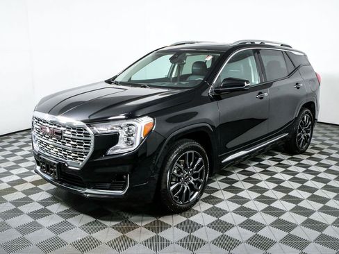 Used 2023 GMC Terrain Denali w/ Black Diamond Edition AWD/4WD image 26
