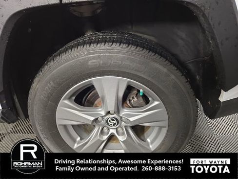 Used 2022 Toyota RAV4 LE image 11