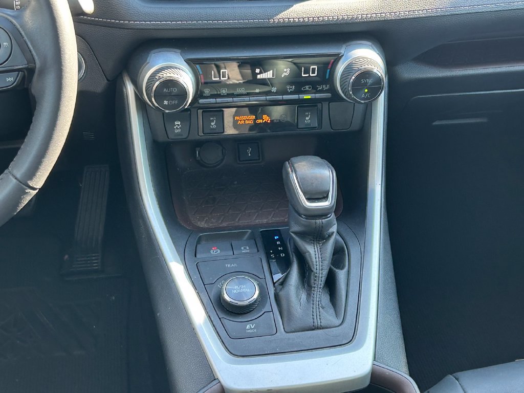 Certified 2021 Toyota RAV4 Limited AWD/4WD image 22