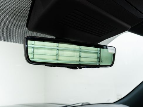 Used 2021 Nissan Armada Platinum image 18