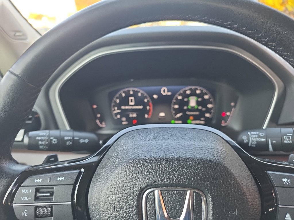 Used 2025 Honda Pilot Elite image 18