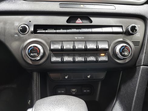 Used 2020 Kia Sportage LX w/ LX Popular Package image 31