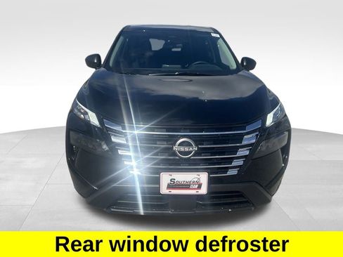 Certified 2025 Nissan Rogue S image 10