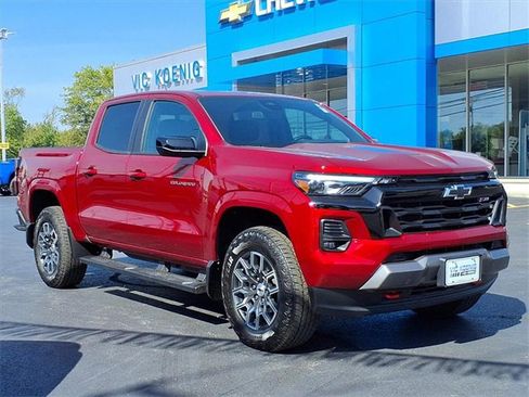 Used 2023 Chevrolet Colorado Z71 image 2