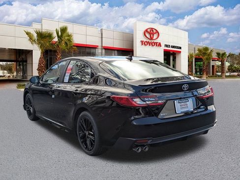 New 2026 Toyota Camry SE image 7