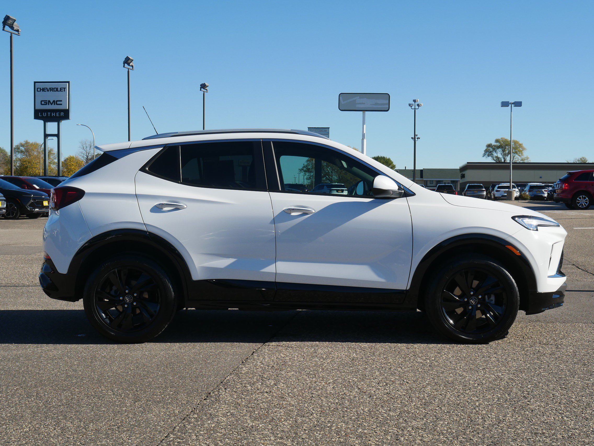 Used 2024 Buick Encore GX Sport Touring w/ Comfort Package AWD/4WD image 8