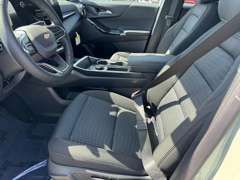 New 2026 Chevrolet Equinox LT image 13