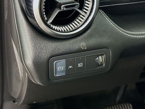 Used 2024 Chevrolet Blazer EV LT AWD/4WD image 17
