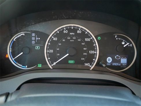 Used 2017 Lexus CT 200h 200h w/ Seat Comfort Package image 19