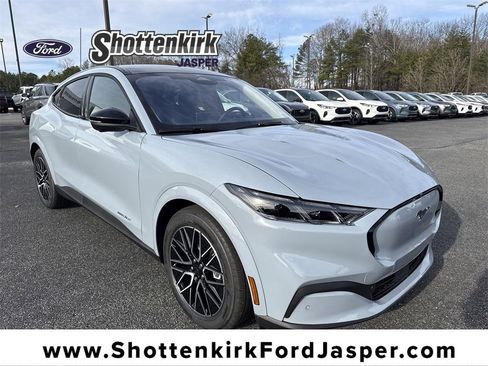 New 2025 Ford Mustang Mach-E Premium image 1