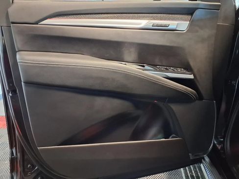 Used 2025 Cadillac Escalade V AWD/4WD image 16