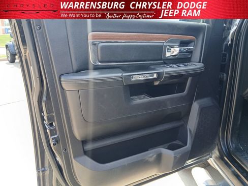 Used 2016 RAM 1500 Laramie w/ Convenience Group AWD/4WD image 10