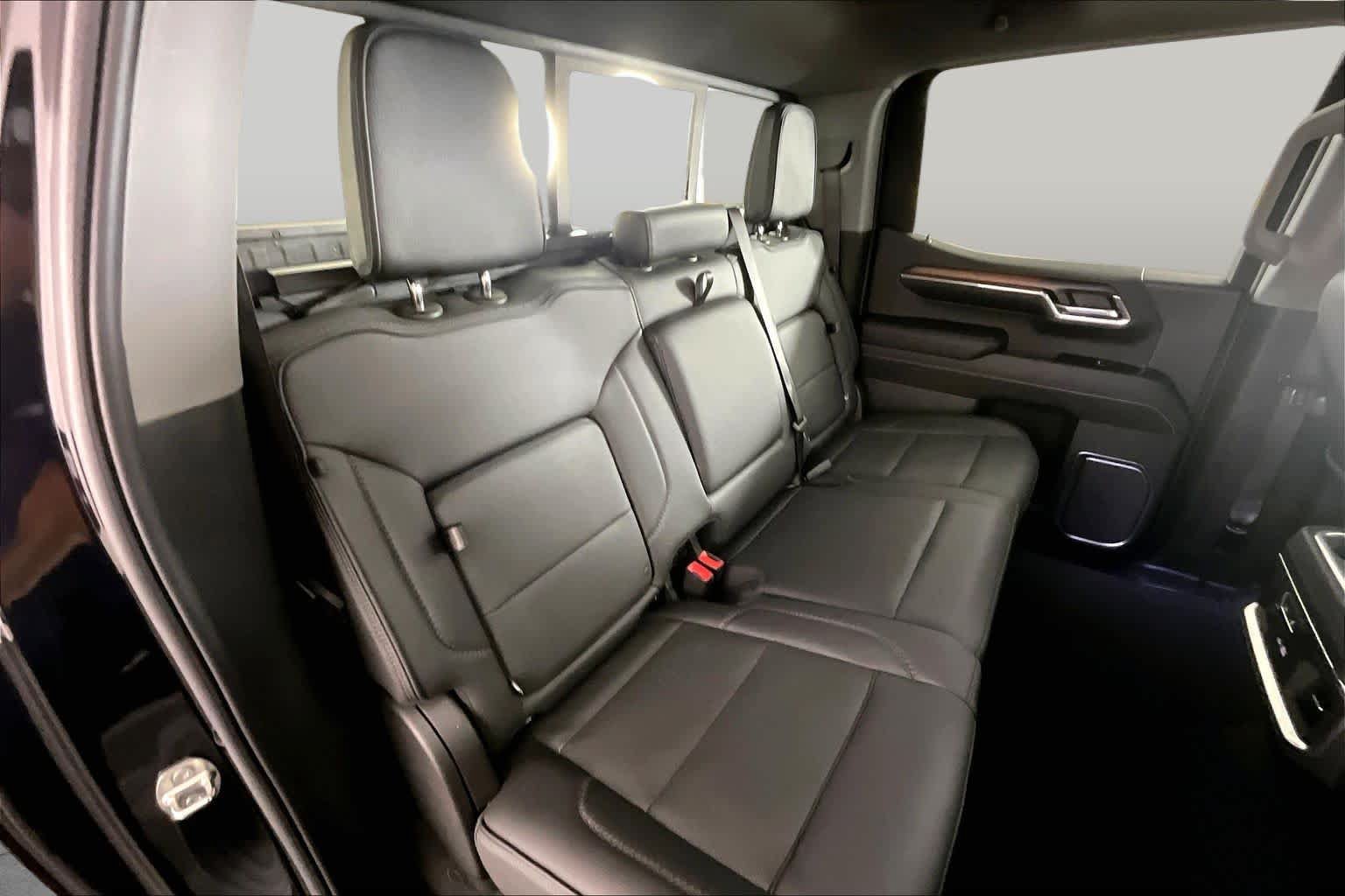 Used 2024 GMC Sierra 1500 Denali w/ Denali Reserve Package RWD image 19