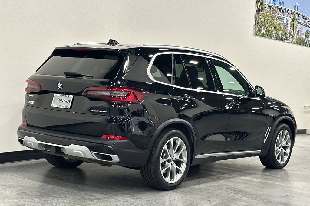 Used 2022 BMW X5 xDrive45e AWD/4WD image 4