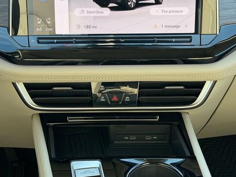 Certified 2026 Volkswagen Atlas SEL Premium R-Line AWD/4WD image 20
