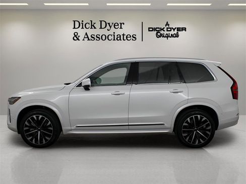 New 2026 Volvo XC60 T8 Ultra image 6