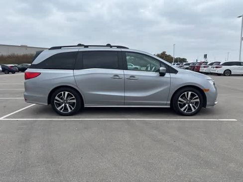 Used 2023 Honda Odyssey Touring image 8
