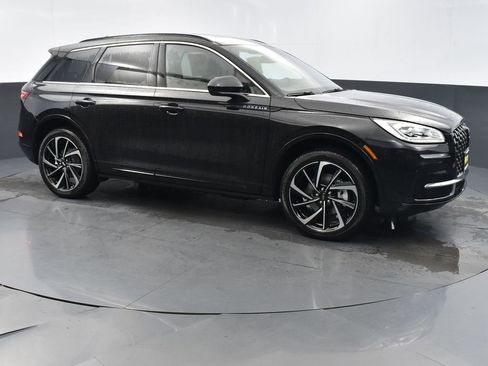 New 2025 Lincoln Corsair Grand Touring image 5