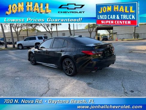 Used 2025 Toyota Camry XSE image 7