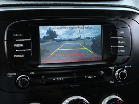 Used 2019 Kia Soul FWD image 21
