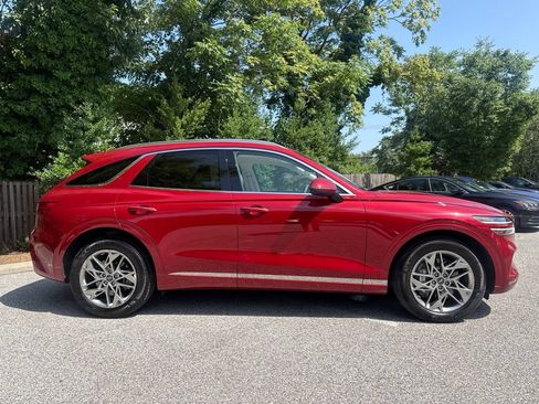Used 2025 Genesis GV70 2.5T w/ Select Package AWD/4WD image 11