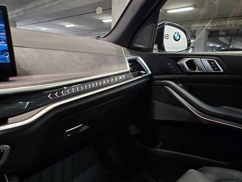 Used 2023 BMW X7 xDrive40i w/ M Sport Package image 20
