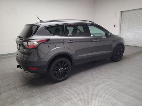 Used 2018 Ford Escape SE w/ SE Sport Appearance Package AWD/4WD image 10