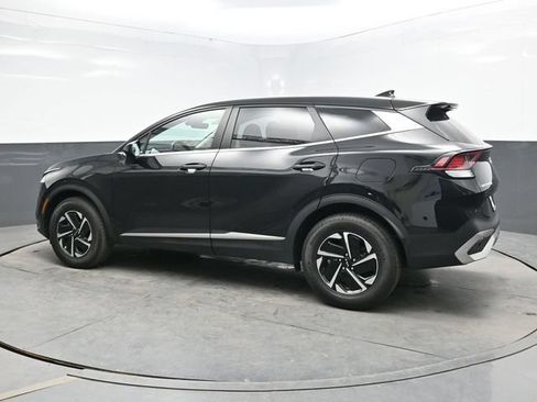 Used 2023 Kia Sportage LX AWD/4WD image 4