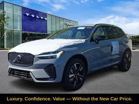 Used 2026 Volvo XC60 B5 Plus w/ Protection Package Premier AWD/4WD image 2