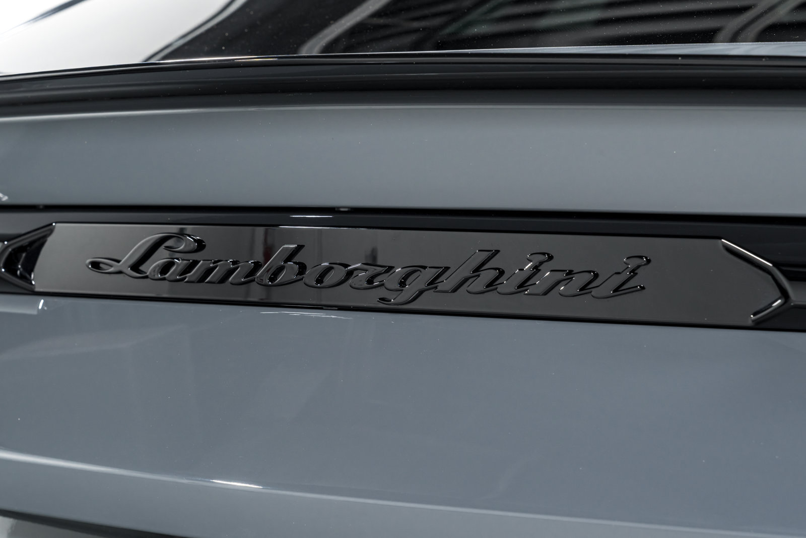 Used 2024 Lamborghini Urus S AWD/4WD image 59
