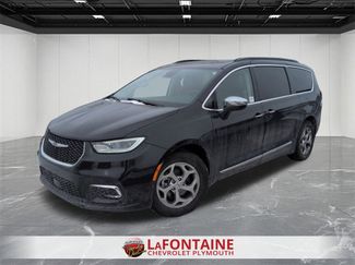 Used 2023 Chrysler Pacifica Limited video 1