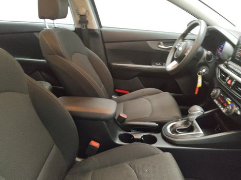Used 2019 Kia Forte LXS FWD image 21