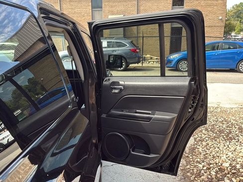 Used 2015 Jeep Patriot High Altitude AWD/4WD image 20