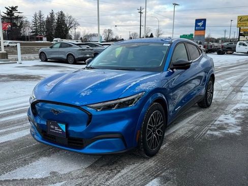 Certified 2025 Ford Mustang Mach-E Premium image 32