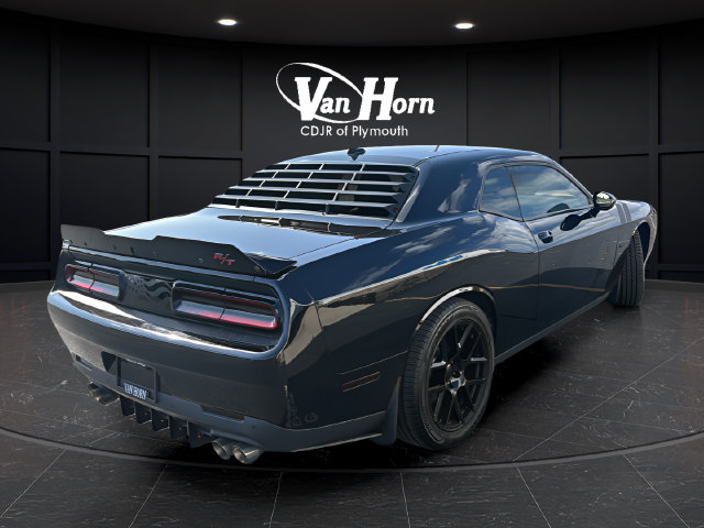 Used 2015 Dodge Challenger R/T Plus RWD image 7
