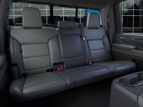 New 2026 Chevrolet Silverado 2500 ZR2 image 17