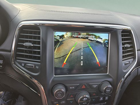 Used 2018 Jeep Grand Cherokee High Altitude AWD/4WD image 21