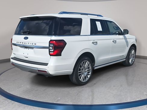 Used 2022 Ford Expedition Platinum image 5