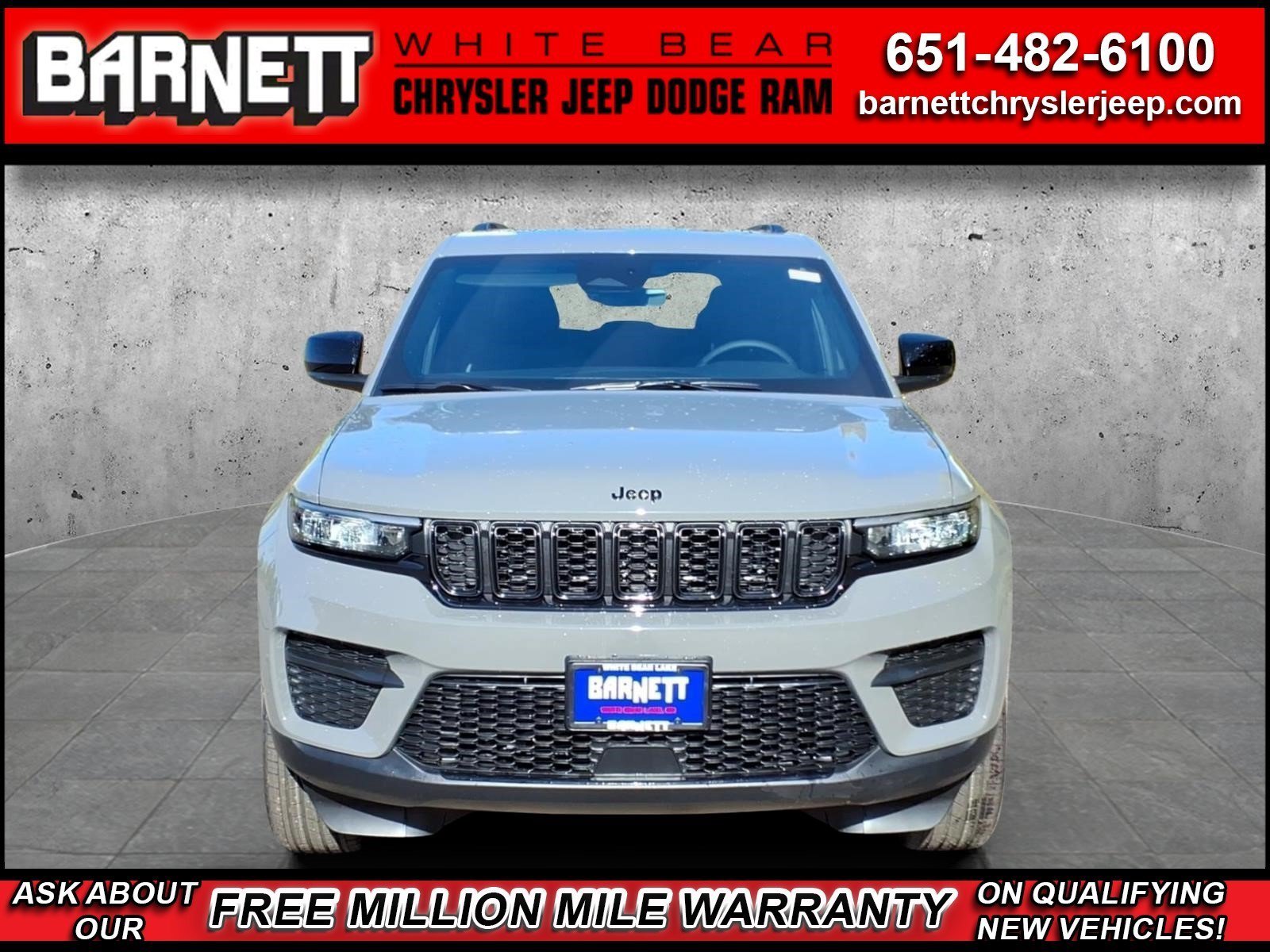 New 2027 Jeep Grand Cherokee Laredo X AWD/4WD image 9