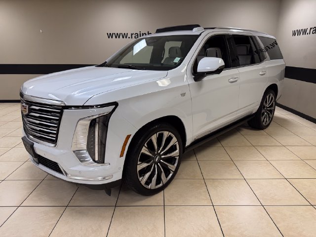 Used 2026 Cadillac Escalade Platinum Luxury w/ LPO, Floor Liner Package AWD/4WD image 3