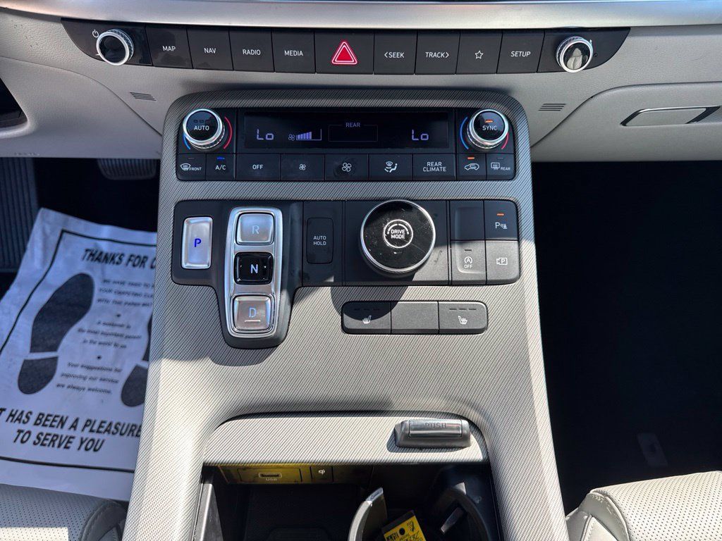 Used 2024 Hyundai Palisade SEL FWD image 8