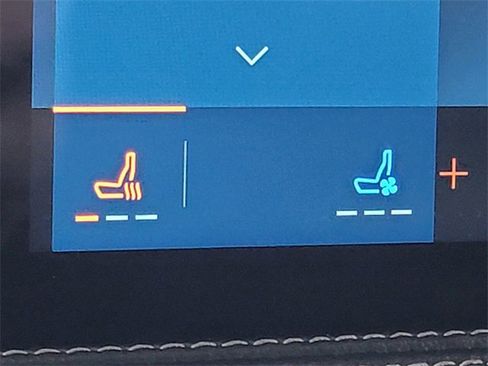 Certified 2024 Lincoln Corsair AWD w/ Equipment Group 101A image 7