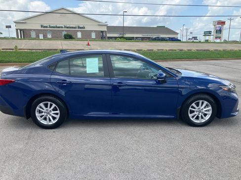 Used 2025 Toyota Camry LE w/ Convenience Package AWD/4WD image 8
