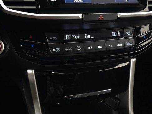 Used 2016 Honda Accord EX image 25