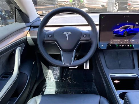 Used 2023 Tesla Model 3 Performance image 5